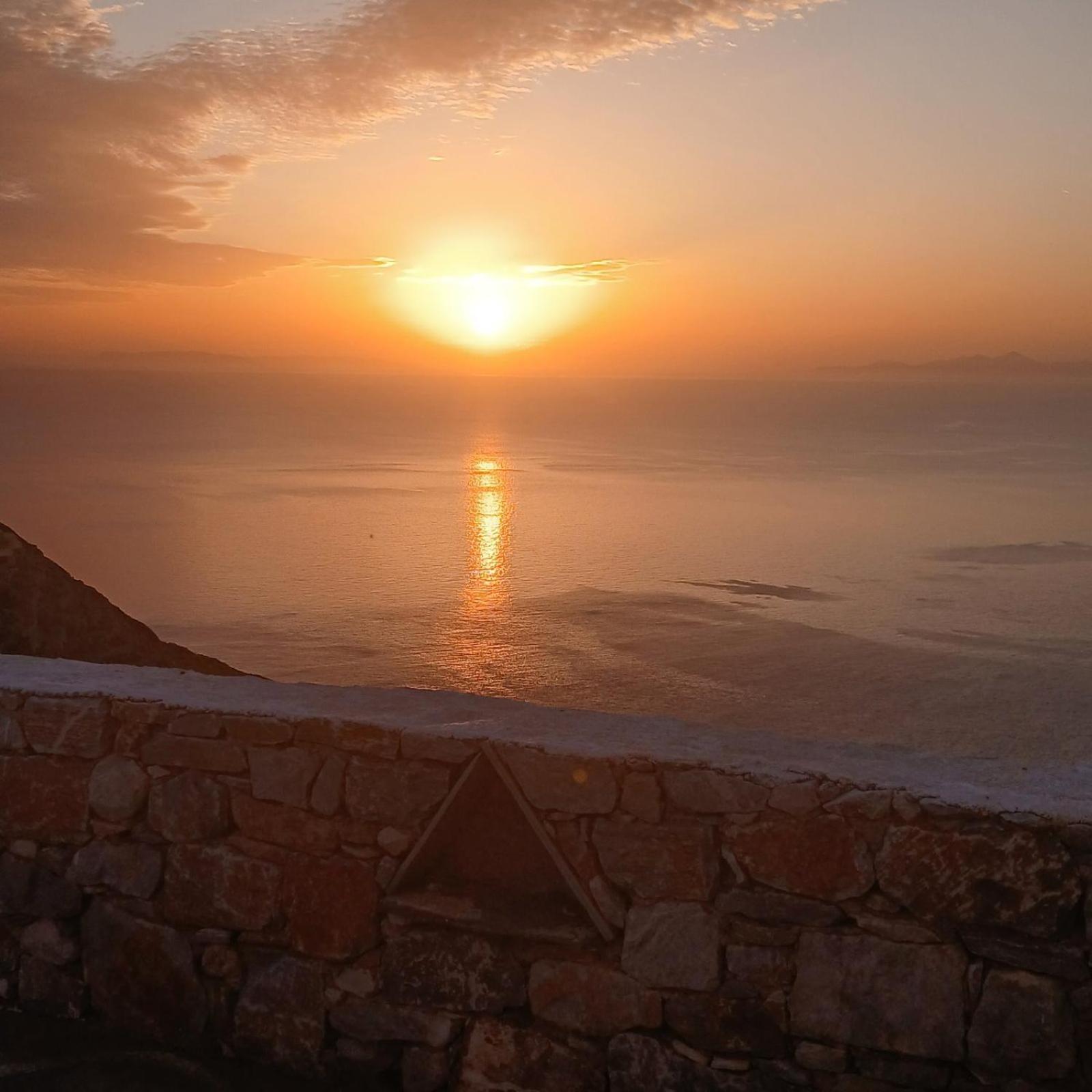 Paros - Sikinos Sunset Lägenhet Exteriör bild